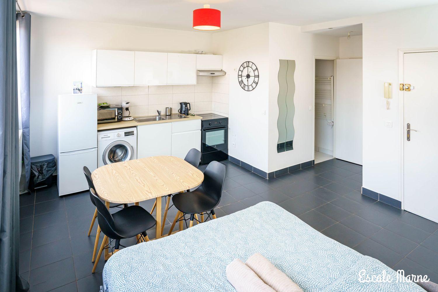 Escale-Marne Fr - 102 - Free Parking - Free Luggage Storage - All Equipped - Linen Included - Washing Machine - 10Mn Walk Metro 8 - Rer A - Panoramic View - From 1 To 4 Guests เมซง-อัลฟอร์ ภายนอก รูปภาพ